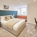 Apartment Host & - View *