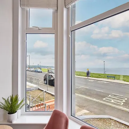 Apartment Host & - View *